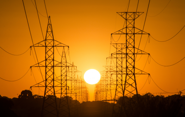 La Fundación Renovables propone el diseño de una nueva tarifa eléctrica que considere la electricidad como un bien de primera necesidad
